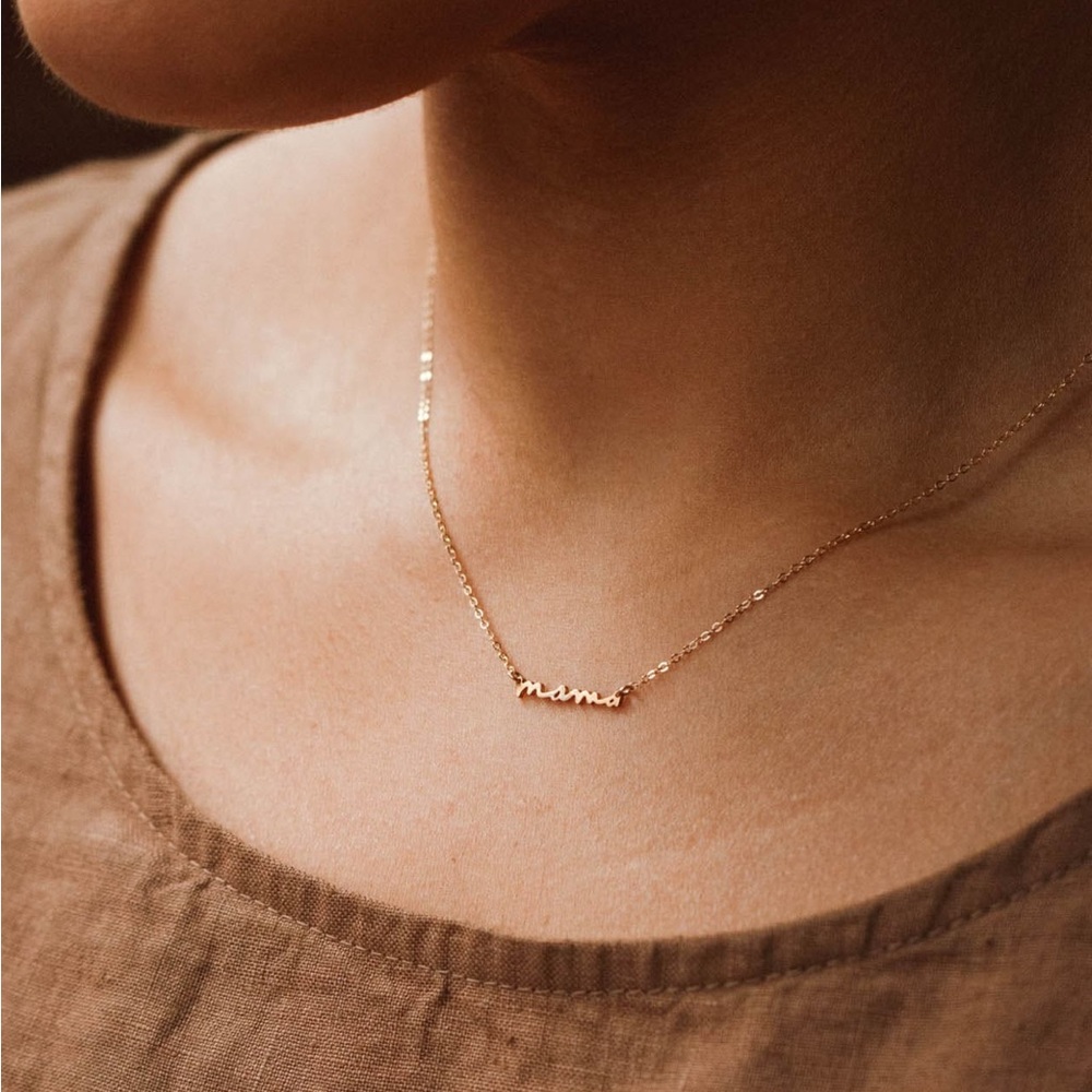 Gold 'Mama' Necklace